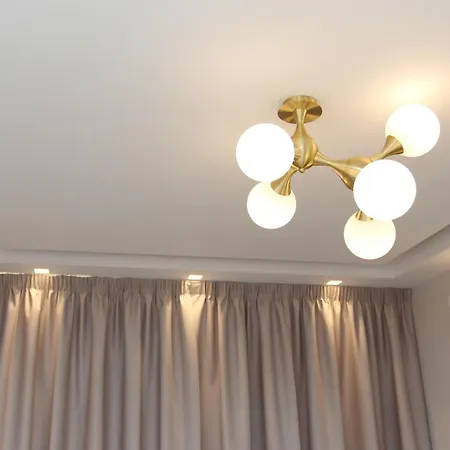 Metropolis Luxury Living דירה